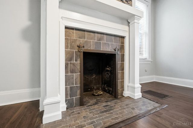 432 Hawthorne Avenue, Cincinnati, OH 45205