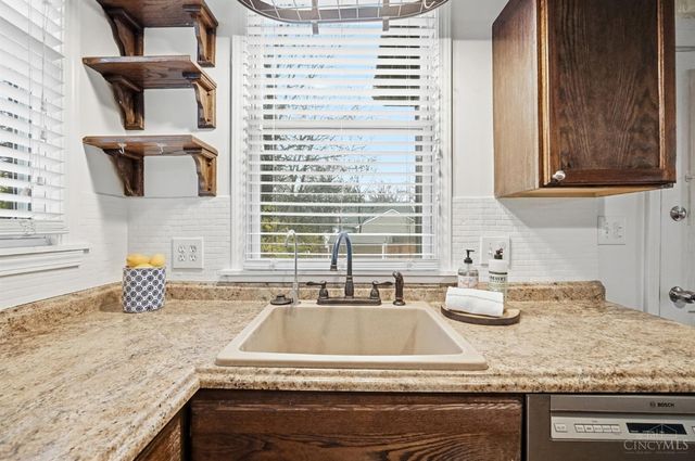 432 Hawthorne Avenue, Cincinnati, OH 45205