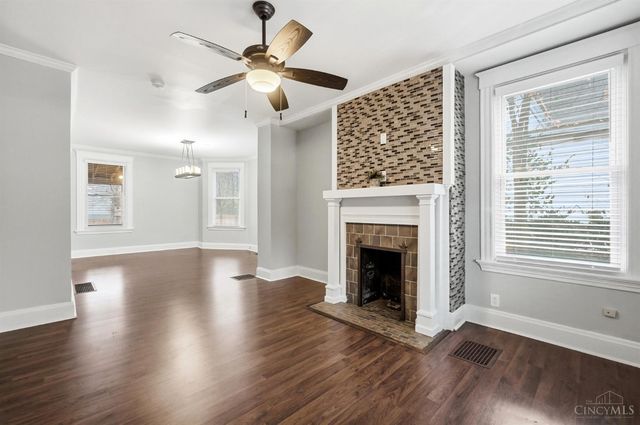 432 Hawthorne Avenue, Cincinnati, OH 45205