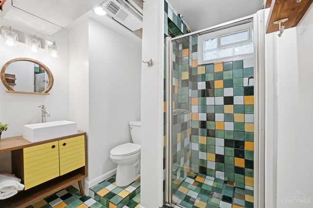 432 Hawthorne Avenue, Cincinnati, OH 45205