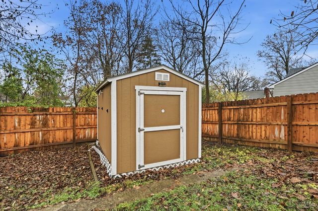 432 Hawthorne Avenue, Cincinnati, OH 45205