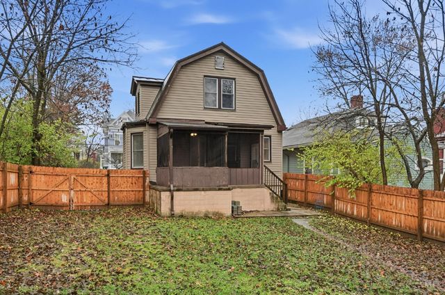 432 Hawthorne Avenue, Cincinnati, OH 45205