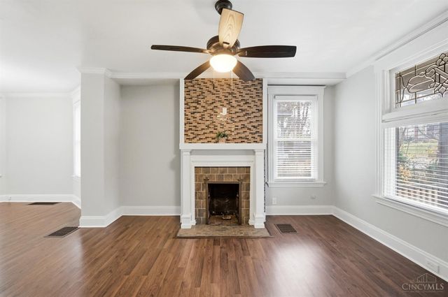 432 Hawthorne Avenue, Cincinnati, OH 45205