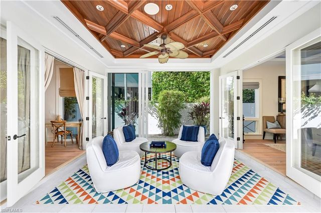 42 6th ST S, Naples, FL 34102