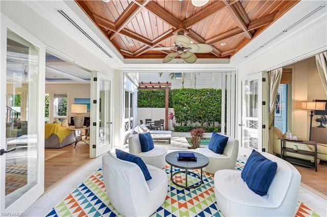 42 6th ST S, Naples, FL 34102