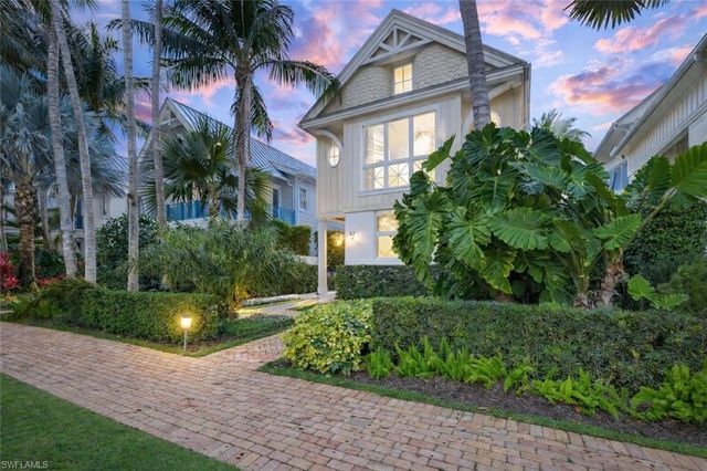 42 6th ST S, Naples, FL 34102