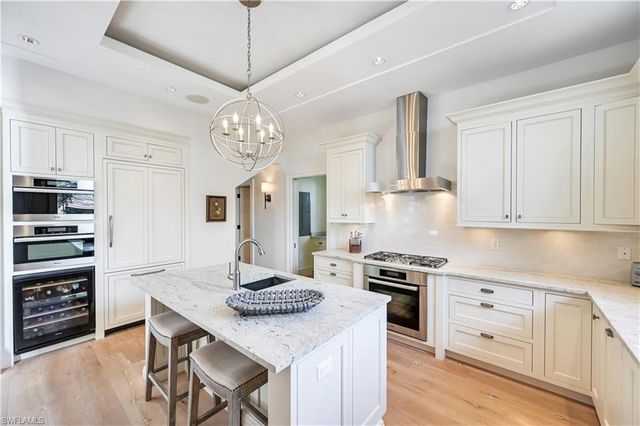 42 6th ST S, Naples, FL 34102