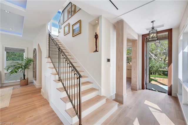 42 6th ST S, Naples, FL 34102