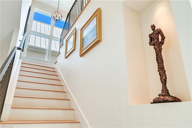 42 6th ST S, Naples, FL 34102