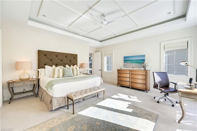 42 6th ST S, Naples, FL 34102