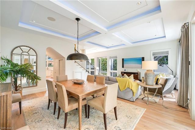 42 6th ST S, Naples, FL 34102