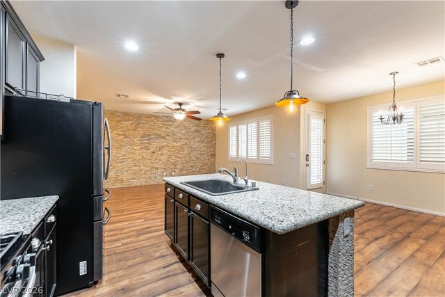 7741 Donner Peak Street, Las Vegas, NV 89166