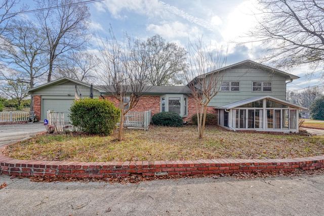 808 Cecelia Drive, Boiling Springs, SC 29316