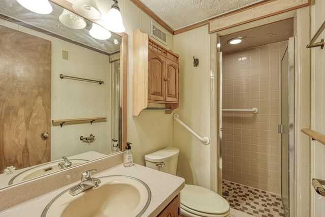 808 Cecelia Drive, Boiling Springs, SC 29316