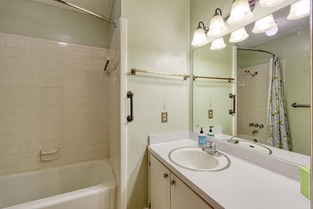 808 Cecelia Drive, Boiling Springs, SC 29316