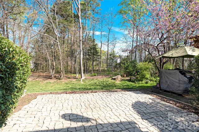 8772 Robinson Forest Drive, Charlotte, NC 28277