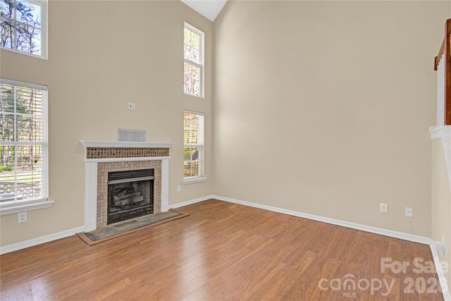 8772 Robinson Forest Drive, Charlotte, NC 28277