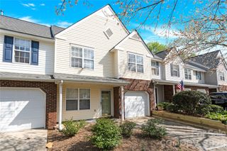 8772 Robinson Forest Drive, Charlotte, NC 28277