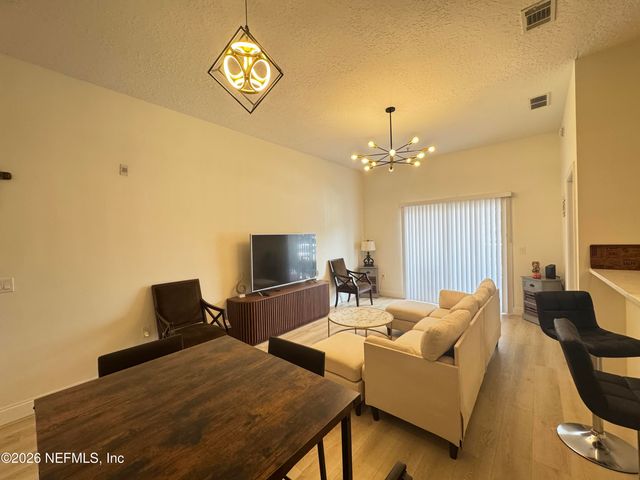 7920 MERRILL Road 1205, Jacksonville, FL 32277