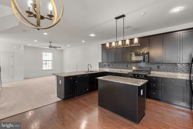 8328 HORNED OWL LN, Severn, MD 21144