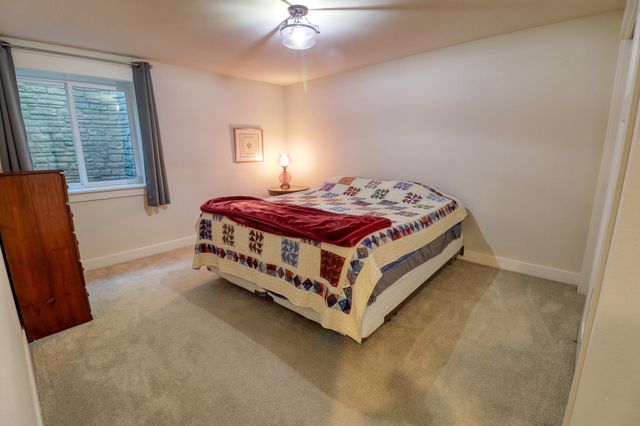 3319 E Elena Ln, Chattaroy, WA 99003