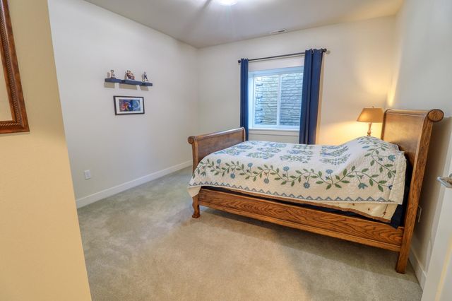 3319 E Elena Ln, Chattaroy, WA 99003