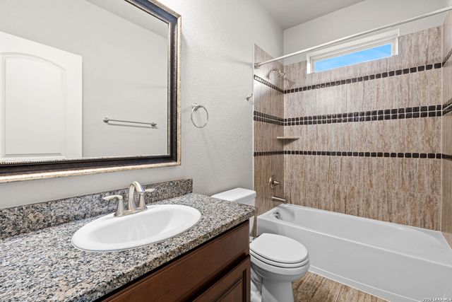 28722 Front Gate, Boerne, TX 78015