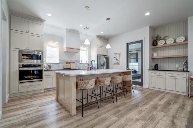 9300 NW 84th Terrace, Yukon, OK 73099