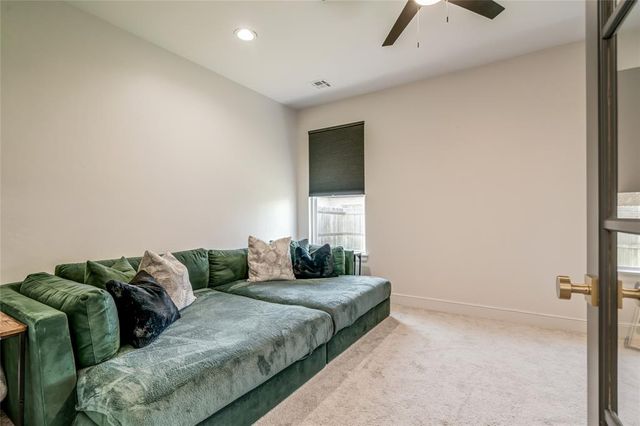 9300 NW 84th Terrace, Yukon, OK 73099