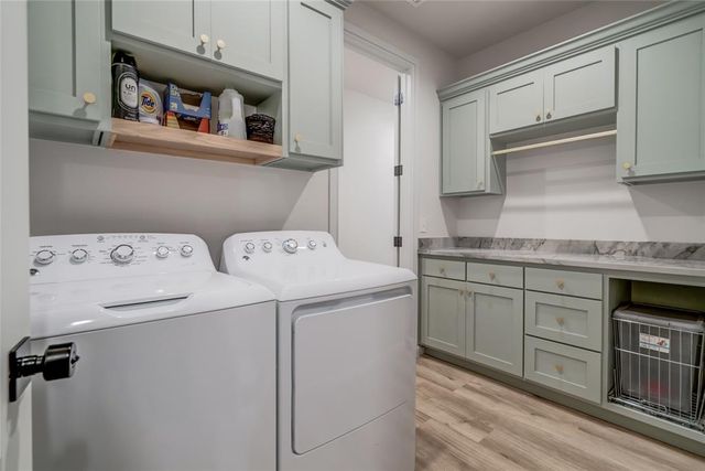 9300 NW 84th Terrace, Yukon, OK 73099
