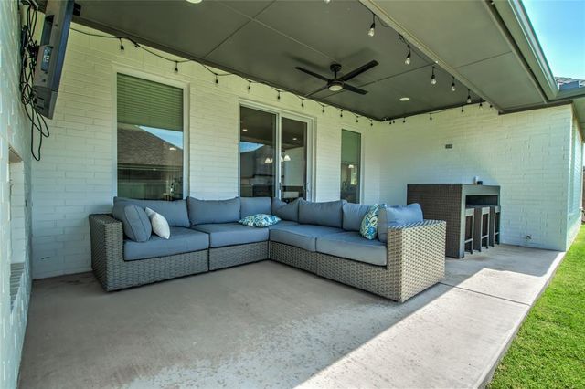 9300 NW 84th Terrace, Yukon, OK 73099