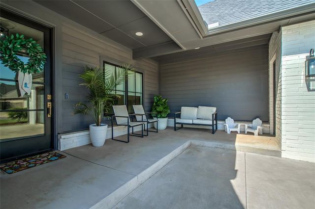 9300 NW 84th Terrace, Yukon, OK 73099
