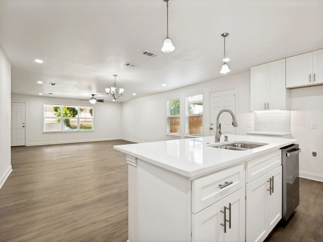 3327 Garden Lane, Dallas, TX 75215
