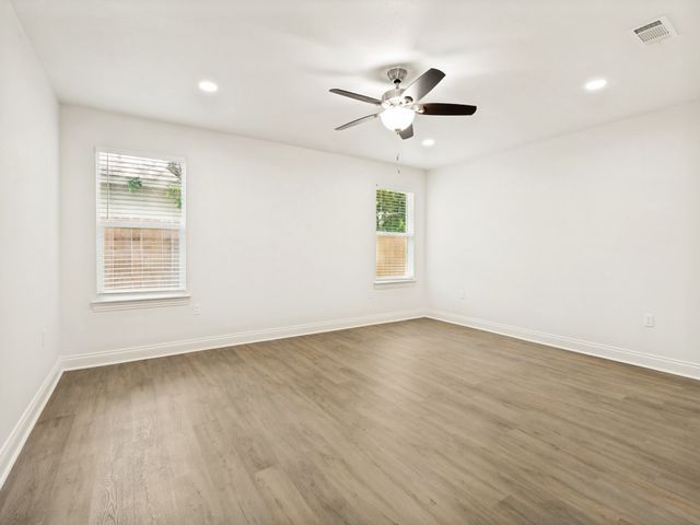3327 Garden Lane, Dallas, TX 75215
