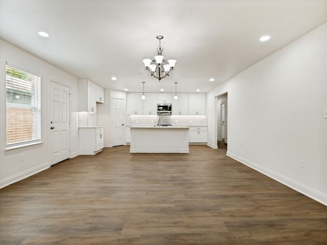 3327 Garden Lane, Dallas, TX 75215