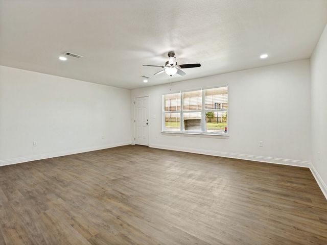 3327 Garden Lane, Dallas, TX 75215
