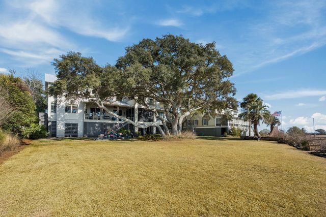 370 Schweers Lane, Mount Pleasant, SC 29464