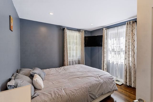 84 Lincoln St, West Bridgewater, MA 02379