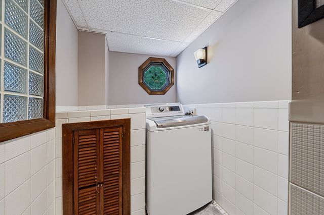 84 Lincoln St, West Bridgewater, MA 02379