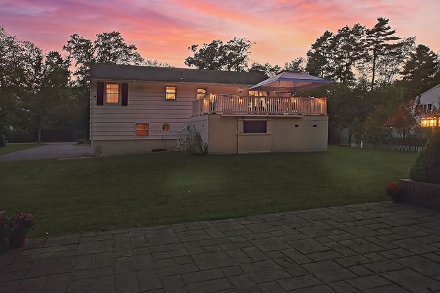 84 Lincoln St, West Bridgewater, MA 02379