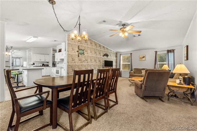 6072 W Patriot Street, Homosassa, FL 34448