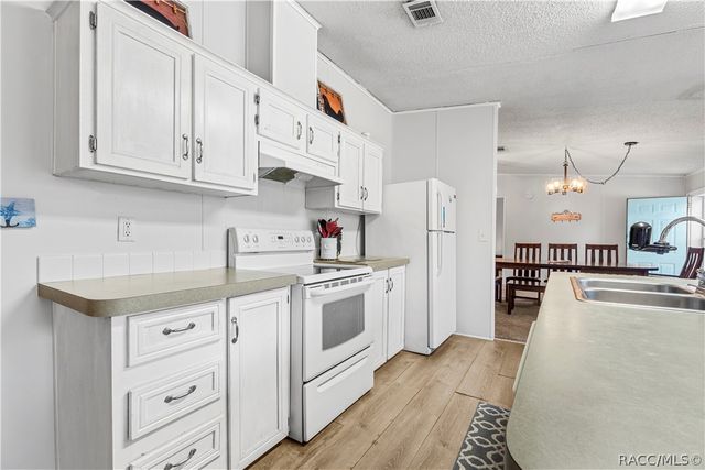 6072 W Patriot Street, Homosassa, FL 34448