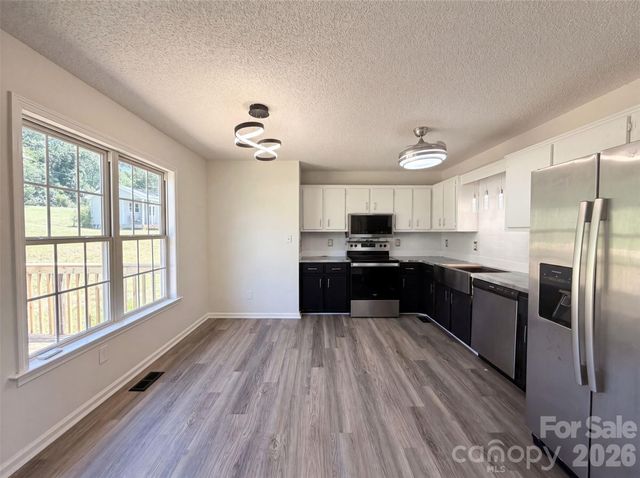 1011 Meagan Court, Bessemer City, NC 28016