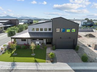 8514 S 9TH Drive, Phoenix, AZ 85041