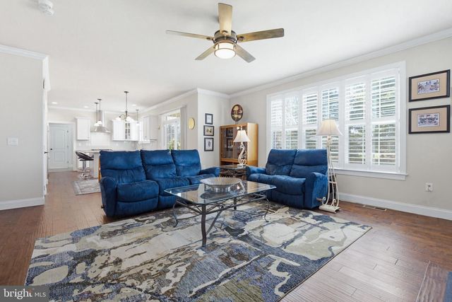 1021 SUFFOLK DR, Lititz, PA 17543