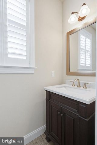 1021 SUFFOLK DR, Lititz, PA 17543