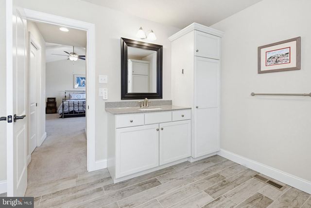 1021 SUFFOLK DR, Lititz, PA 17543