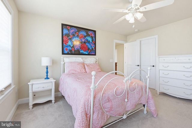 1021 SUFFOLK DR, Lititz, PA 17543