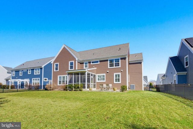 1021 SUFFOLK DR, Lititz, PA 17543