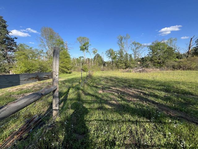 3585 Highway 11, Daingerfield, TX 75638